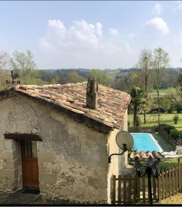 Les Gites Du Hameau Avec Piscine Castelnau-sur-Gupie Dış mekan fotoğraf